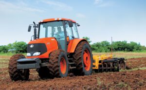 KUBOTA M135XDTC TRACTOR-2