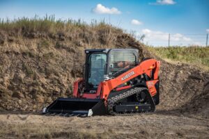 KUBOTA SVL65-2HC SKIDSTEER-2